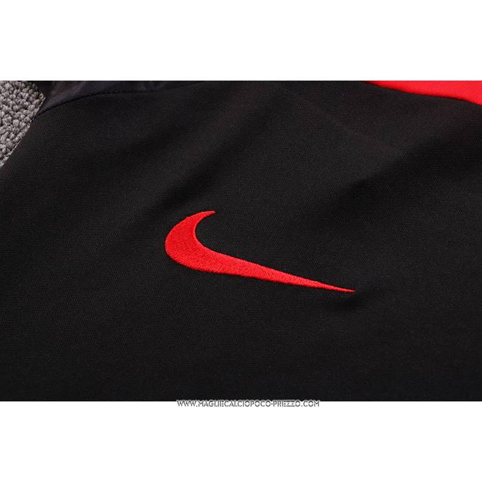 Tuta da Track
 Liverpool 2022-23 Manica Corta
 Nero
 - Pantaloncini
